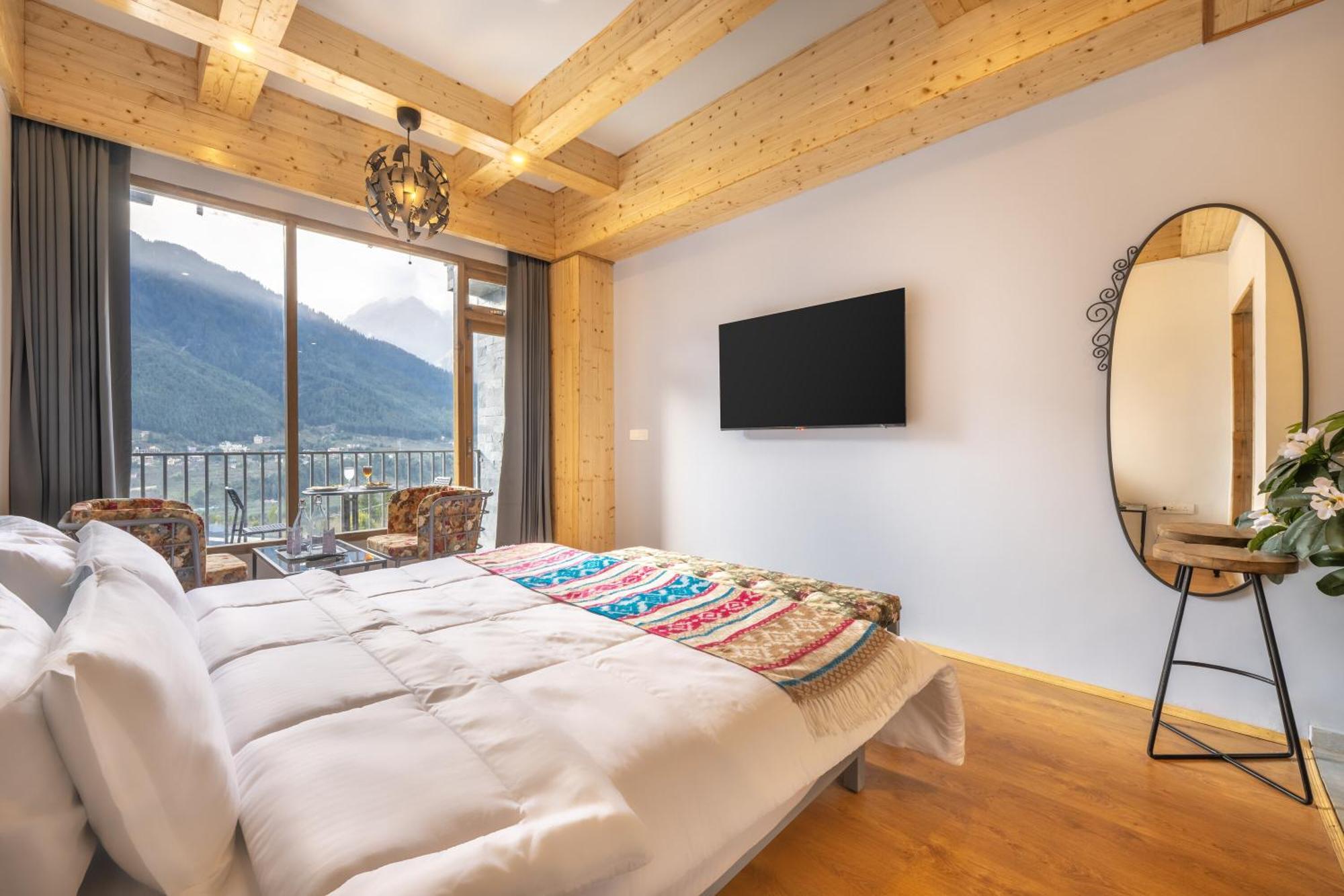 Echor Himalayan Heights Luxe Manali Hotel ภายนอก รูปภาพ