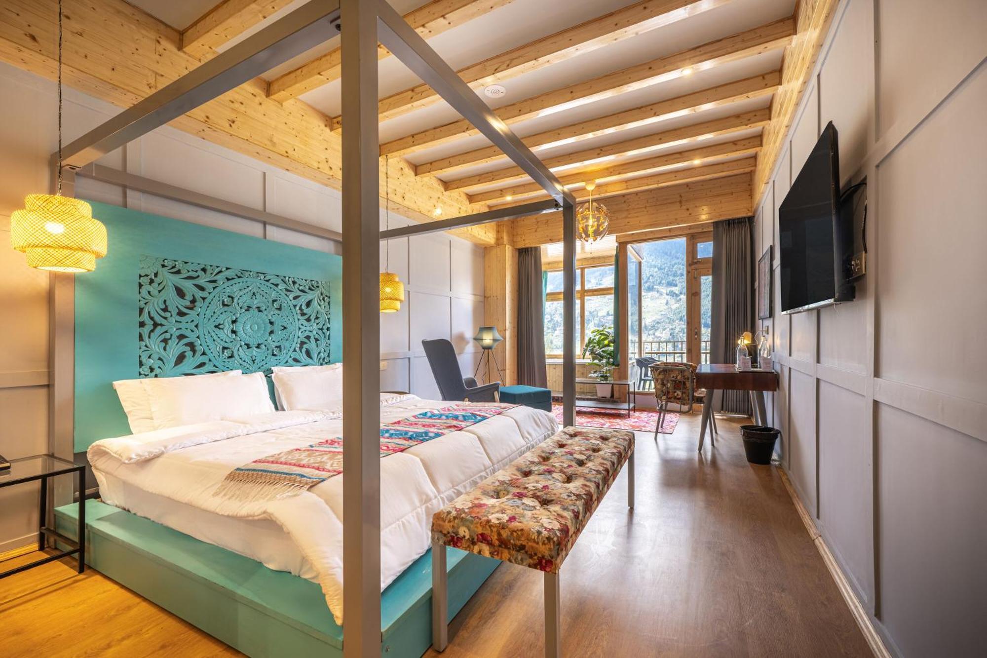 Echor Himalayan Heights Luxe Manali Hotel ภายนอก รูปภาพ