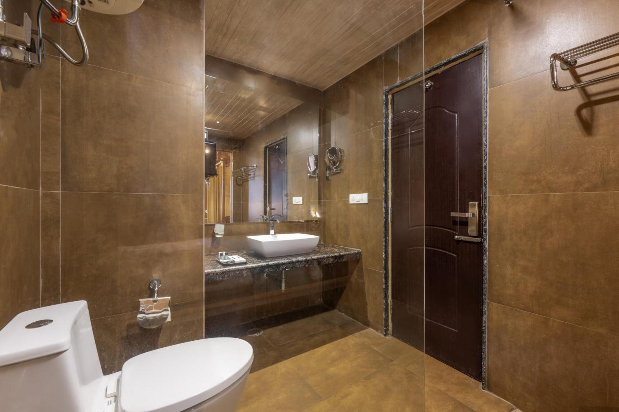 Echor Himalayan Heights Luxe Manali Hotel ภายนอก รูปภาพ