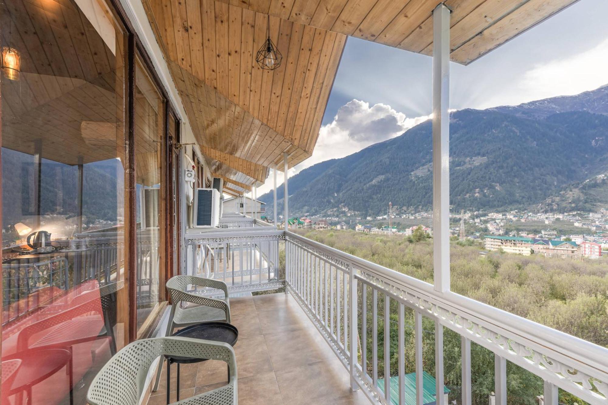 Echor Himalayan Heights Luxe Manali Hotel ภายนอก รูปภาพ