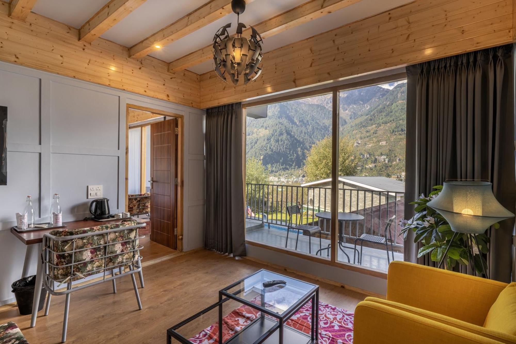 Echor Himalayan Heights Luxe Manali Hotel ภายนอก รูปภาพ