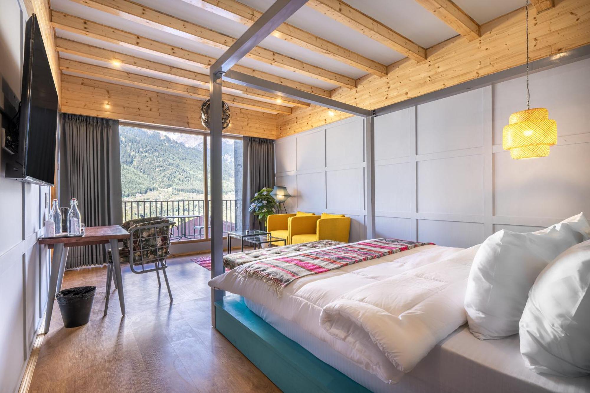 Echor Himalayan Heights Luxe Manali Hotel ภายนอก รูปภาพ