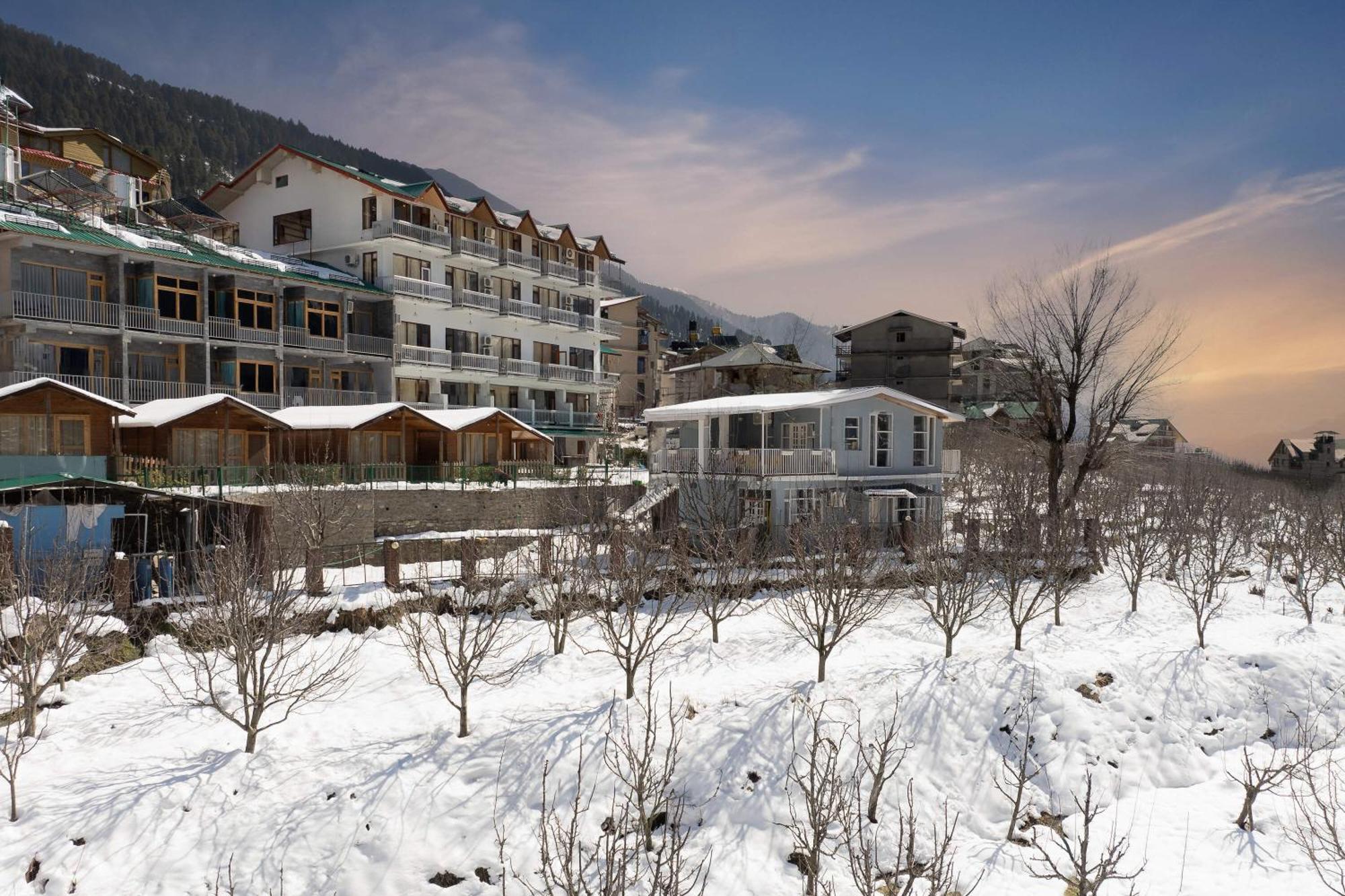 Echor Himalayan Heights Luxe Manali Hotel ภายนอก รูปภาพ