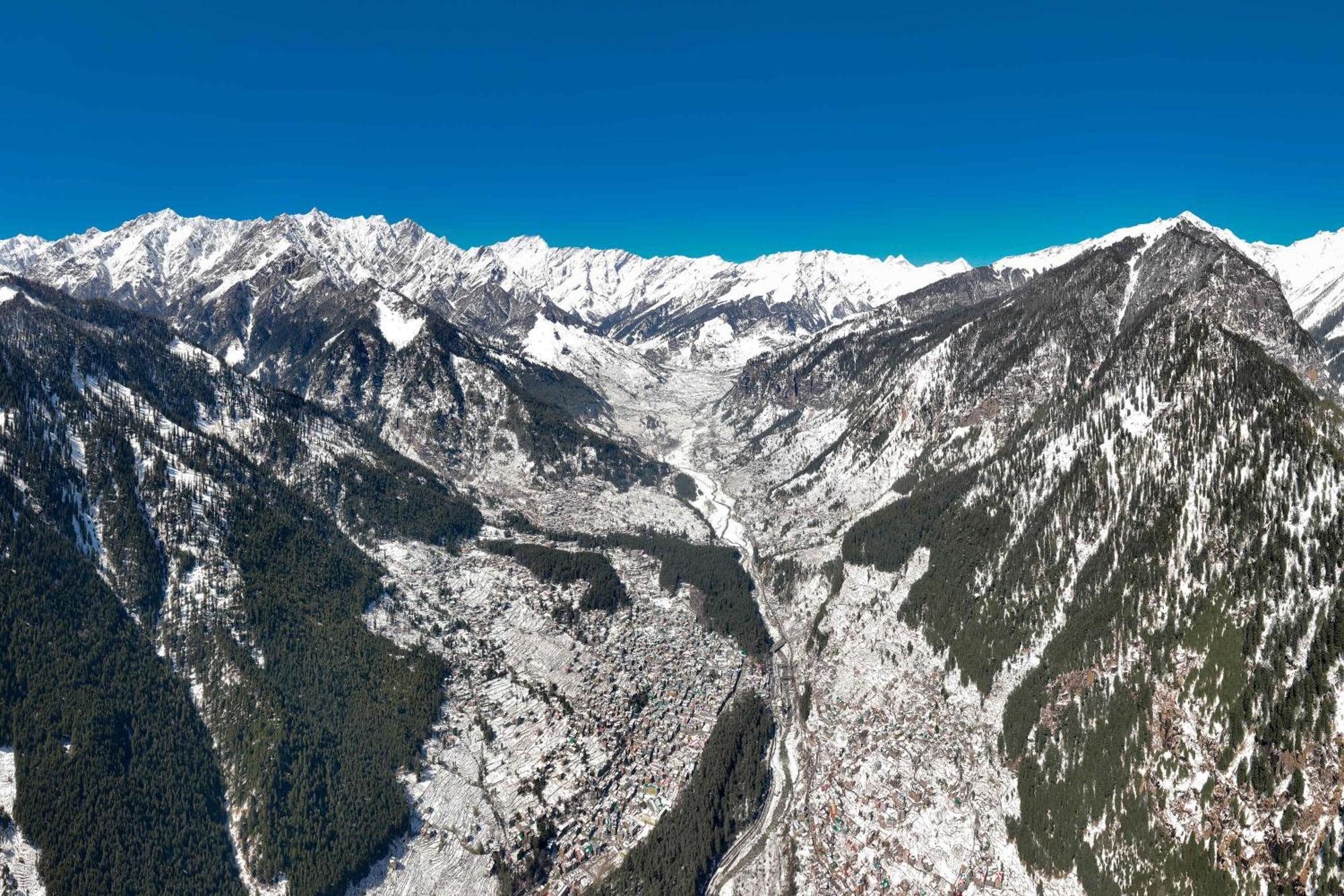 Echor Himalayan Heights Luxe Manali Hotel ภายนอก รูปภาพ